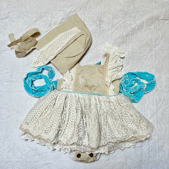 Love & Grow Vintage Bunny Bubble Romper and Bonnet 3T - Picture 2 of 16